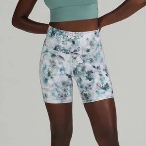 LULULEMON KALEIDOFLORAL MULTI ALIGN SHORT 6” NWOT